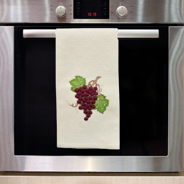 Tea towels with textured grapes embroidery - Image 4