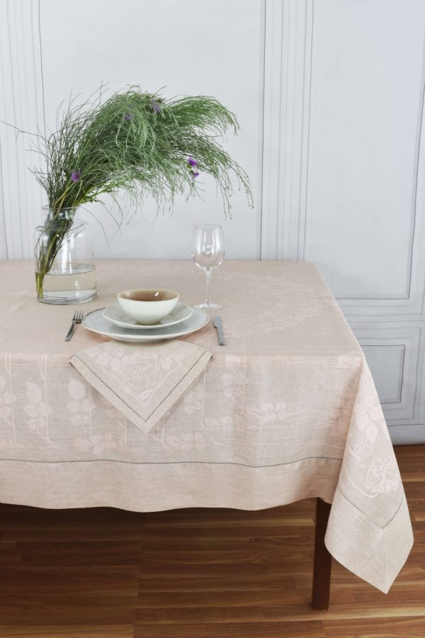 Romantic shabby roses tablecloth - Image 2