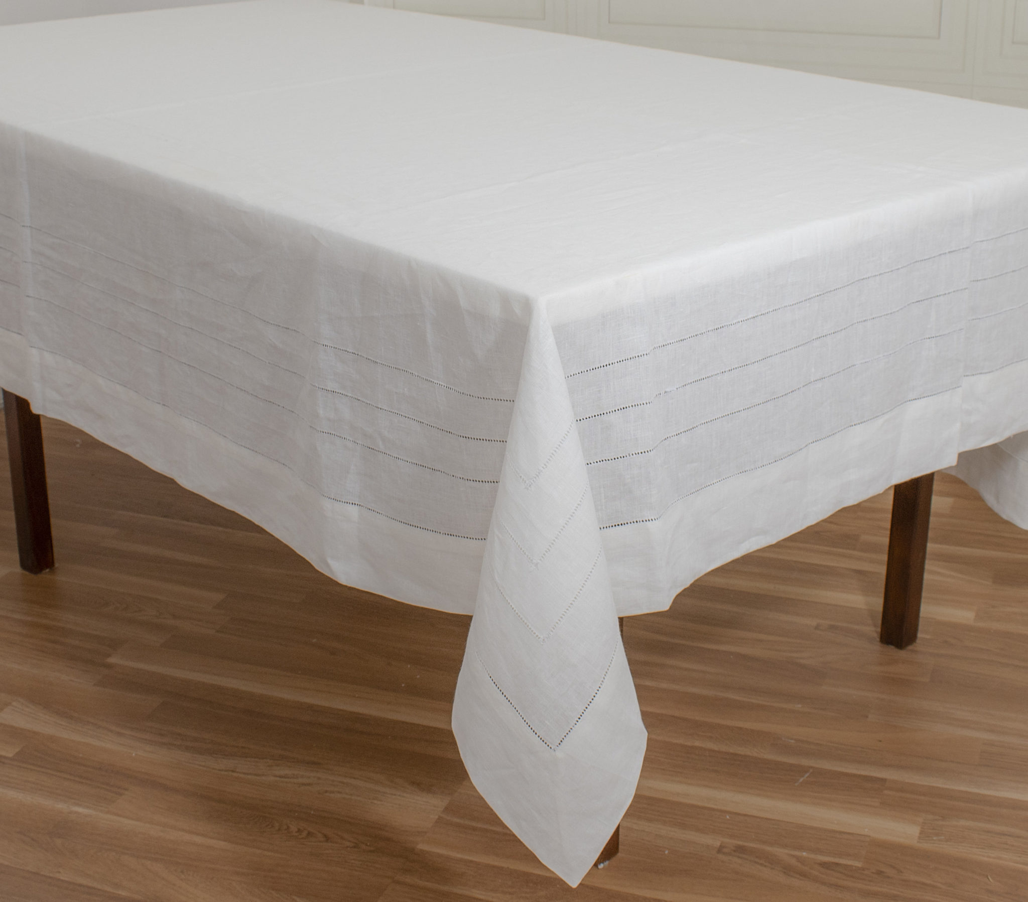 Handcraft hemstitched tablecloth elegant holiday table cloth dining