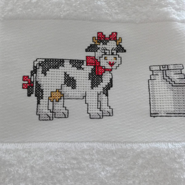 Embroidered tea towels Happy Cows - Image 6