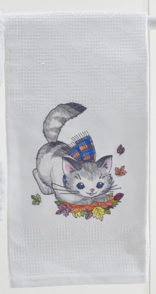 Pet embroidery towels for cat lovers - Image 2